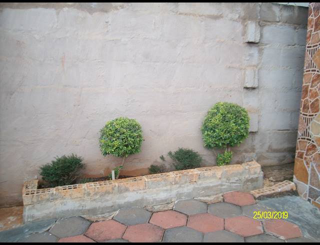 3 BEDROOM FREEHOLD FOR SALE IN MPOPHOMENI
